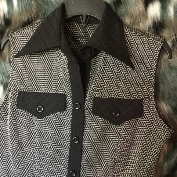 Dresses & Skirts - $35⬇️2pc suit Black and White